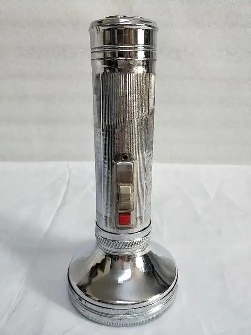 铁皮手电筒